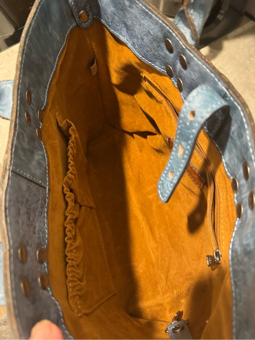 Patricia Nash Analia Tooled Leather Crossbody Tote in Safflower Blue! GUC! - Picture 10 of 12